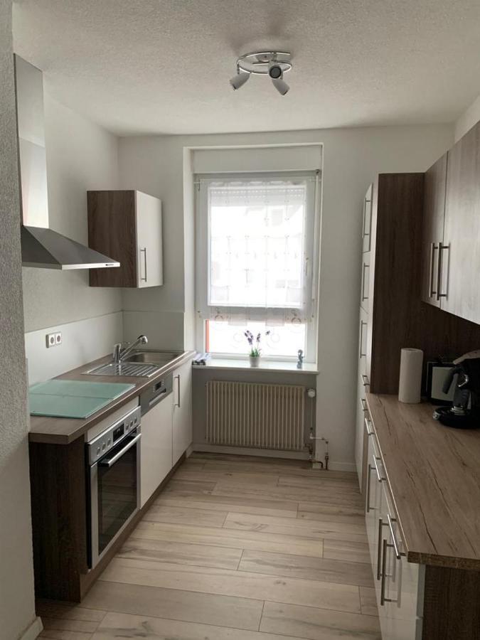 Grenznahe Ferienwohnung mit 4 Schlafzimmern Grenzach-Wyhlen Exterior foto